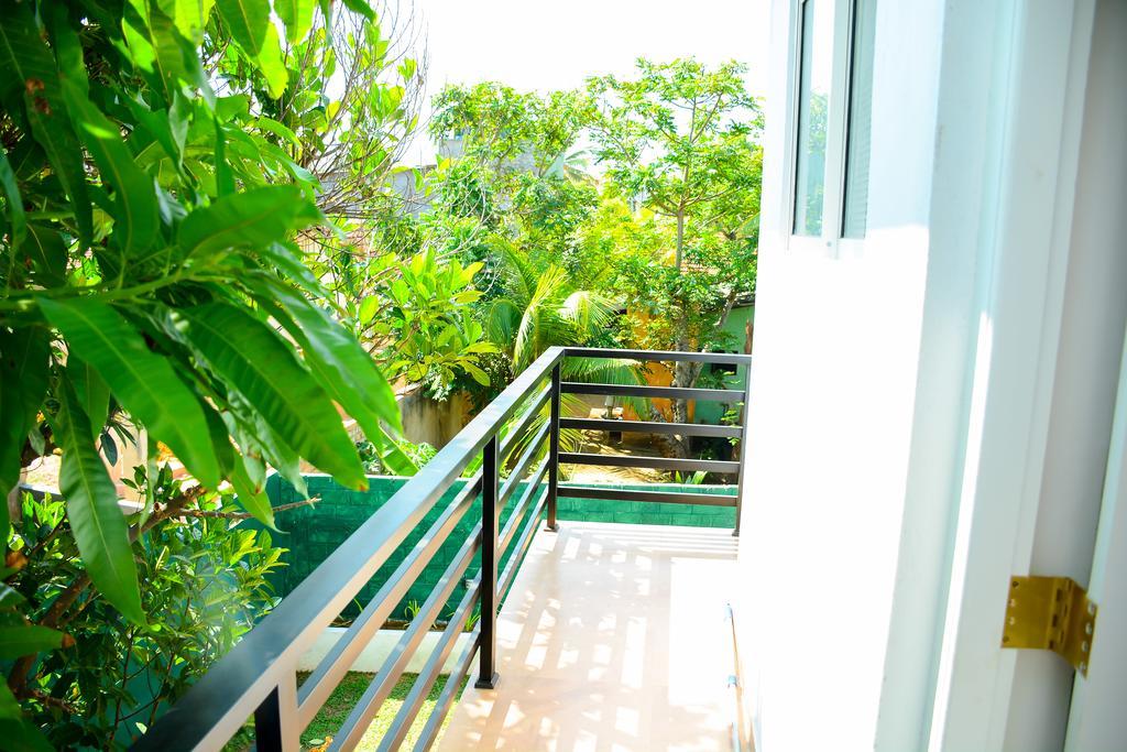 Mama Beach Villa Негомбо Екстериор снимка