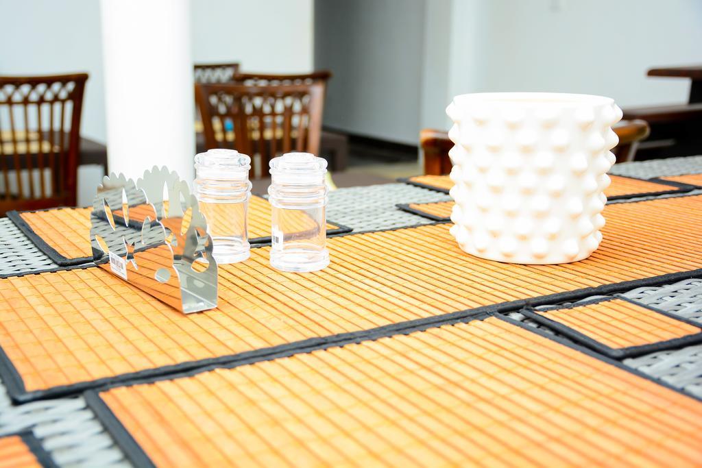 Mama Beach Villa Негомбо Екстериор снимка